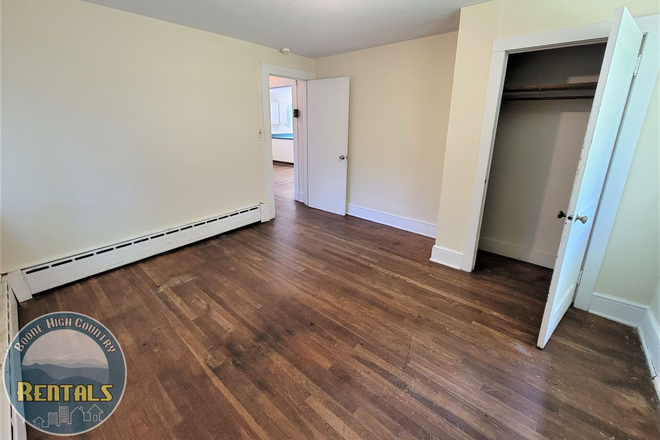 Photo - 229 Windy Dr Apartments