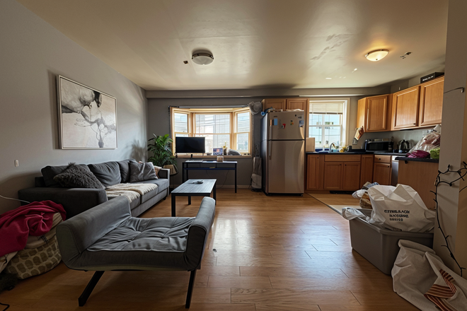 living room/kitchen - *NO BROKERS FEE!* Spacious 5 Bed/2.5 Bath next to HKBS available 9/1/26!! Apartments