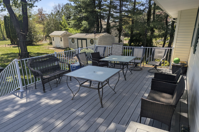 Back deck - Private room and bathroom in shared house