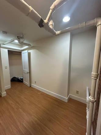 Bedroom - 1 BED, 1.5 BATHROOMS, CONVENIENT LOCATION, CLOSE TO CAMPUS Apartments