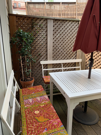 patio - Fully Furnished House. Beautiful Dupont brownstone townhouse available in September!