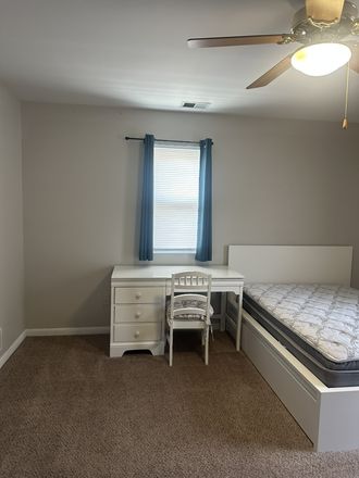 Bedroom (furniture no included) - Silver Linings House, 4 BR, 2 Bath, close to Uptown and campus