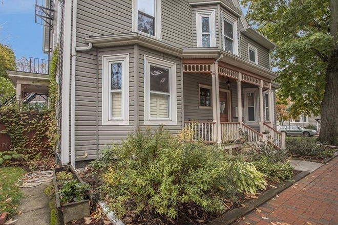 LIVING - LOCATION! 2 BED AVAIL. 8/1/25!