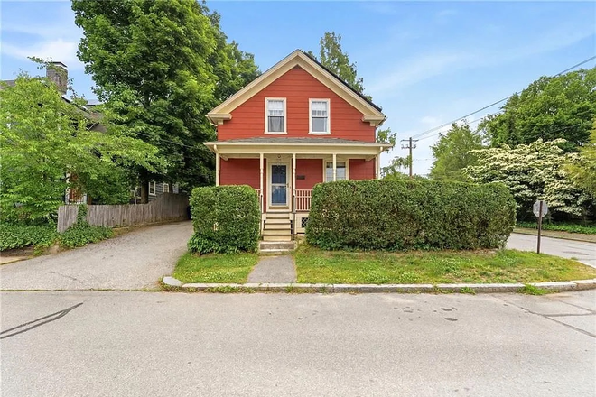 House Exterior - Charming 3BR Home Steps from Hope Village
