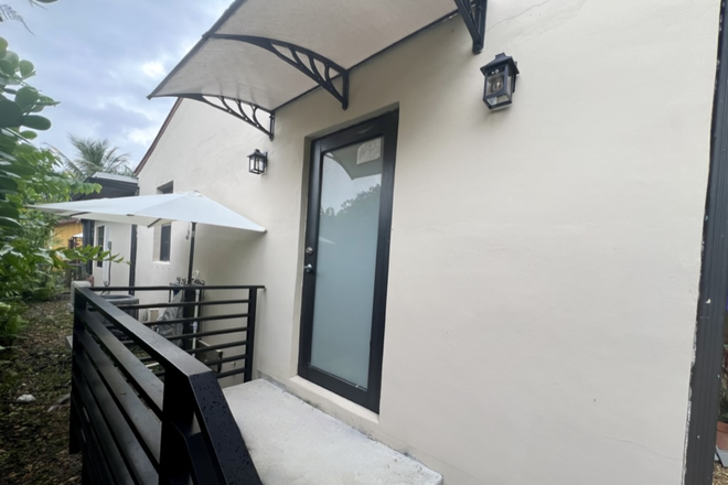 Entrance - Quaint, cozy, and upgraded apartment in historic Miami Springs neighborhood