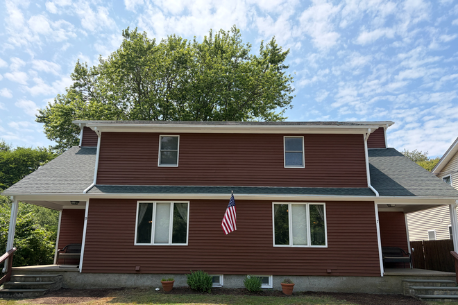 FRONT OF DUPLEX - Modern, Immaculate 2 level, 6 rooms, 2 full baths! Rent includes all Utilities & Internet!