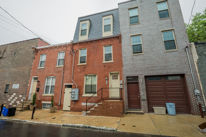 building facade - 2-bed, 2-bath apartment, 12-min walk to Drexel, Available 9/1/25