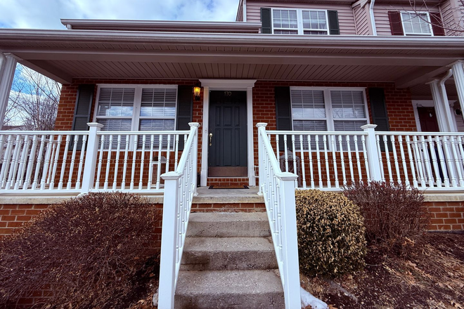  - 3 Bedroom, 2 Bath End Unit Townhouse