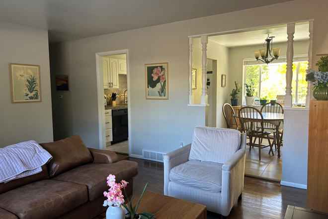 Living room - 1 bedroom with attached half bath (in 3 bedroom house)