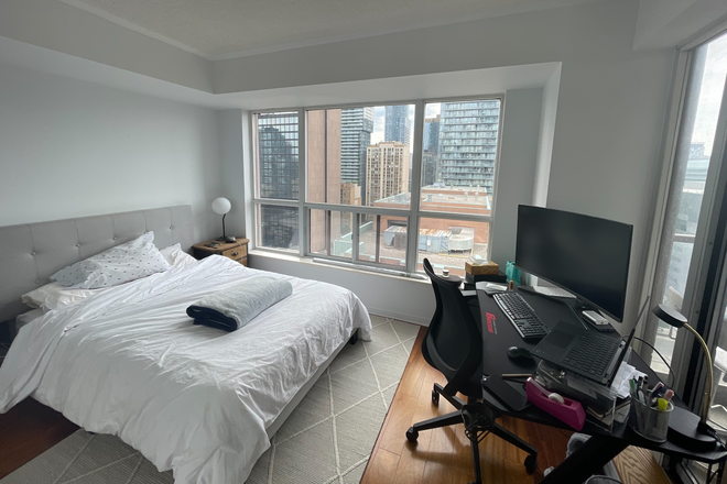 bedroom - Furnished 1 Bed 1 Bath condo on Bay St