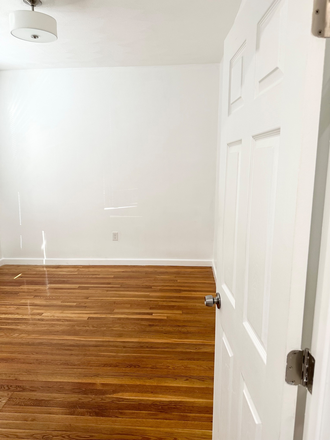 Bedroom - Victory Rd Apartments