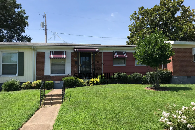 Outside of Home - 3 bed 2 bath home within walking distance to VCU!