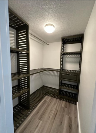 closet - Spanish Oaks Apartments