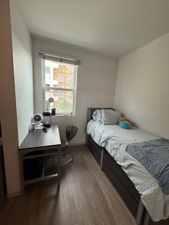 Bedroom (Shared) - 2 Bed 2 Bath Shared Plaza Verde Apartment (Male)