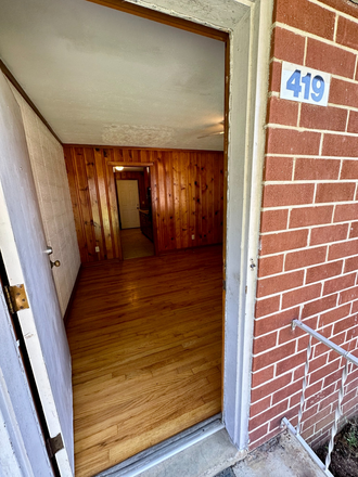 Entry - Auburn Apartments by Redmont Properties