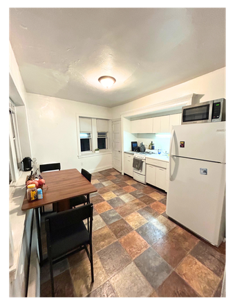 Large sunny kitchen with a dining area and pantry. - MUST RENT for Spring Semester Abroad. Spacious & Bright Studio! Discounted Rent + January is FREE Apartments