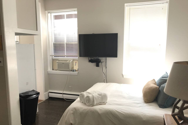 A - Beacon Hill! Apartments
