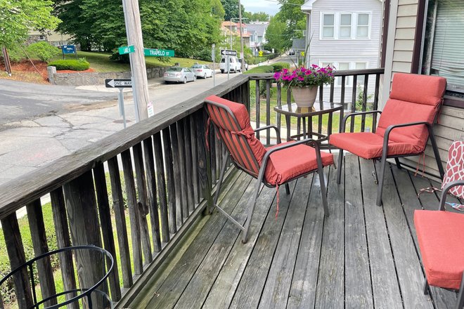 Balcony from living room access - Driveway parking. Great location. Better rent! :) Duplex