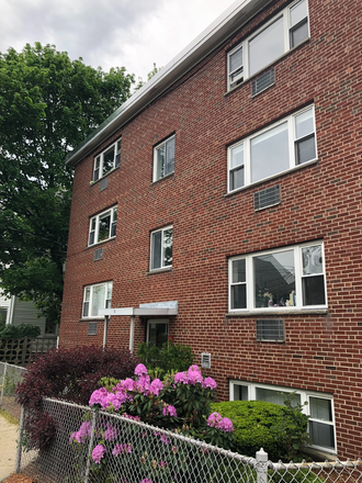 Front - $3,100 | Beautiful Renovated 2BR | Heat/HW Inc | No fee | Avail 9/1 Apartments