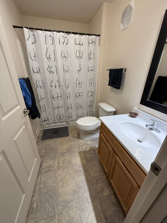 Bath - Alight Stillwater Apartments