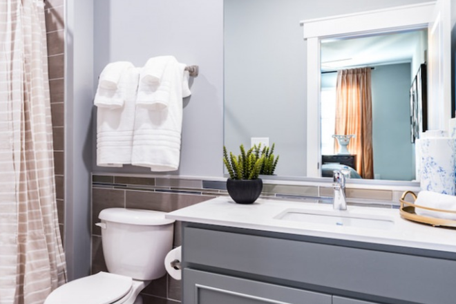 bathroom - 4 Bed, 4 Bath (B-4D) All Girls Apartment Spring Sublet