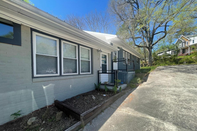 Outside area - 5 Howell Street, Unit 1