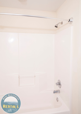 Photo - Trapper's Keep 1 Apartments