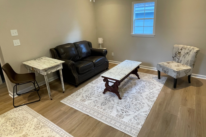 Living room - Linden Circle -  Parkwood Estates Apartments