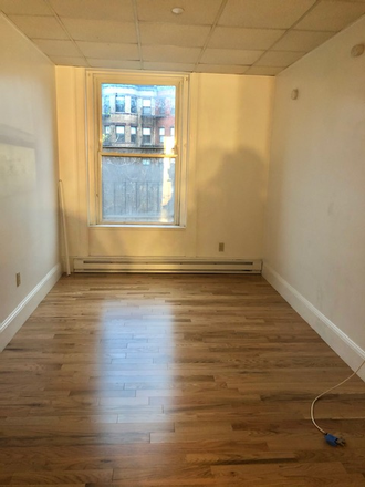 STUDIO - RENOVATED WITH NO BROKER FEE - UNFURNISHED STUDIO AT 854 BEACON STREET, BOSTON AVAIL. SEPTEMBER 1 Apartments