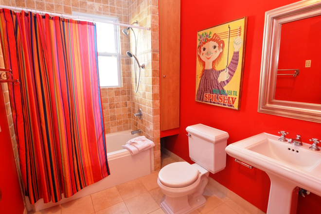 Hall Bathroom shared by Room A and Room C occupants - DUPONT: 1 BR in 4-BR house & 2-BR APT. TWO blocks to GU shuttle. WiFi, Utilities AND Cleaning INCL