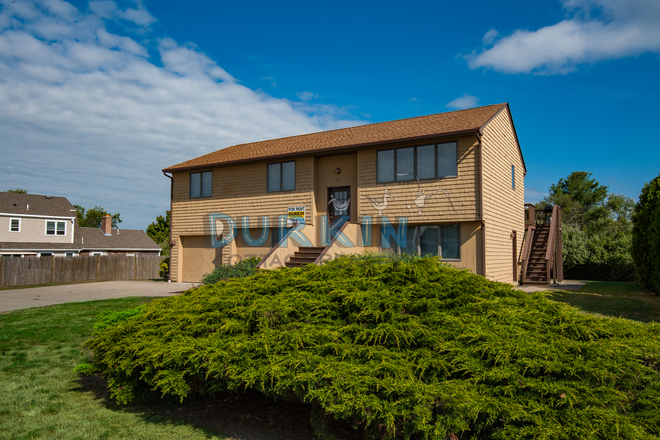 Exterior - Eastward Look Raised Ranch with Two Kitchen and Living Rooms House