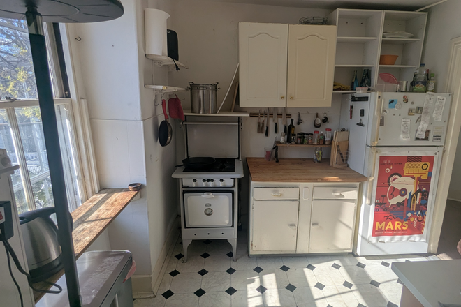 Kitchen - Harvard Sq. 2BR Summer (Can Rent Room Separately) Apartments