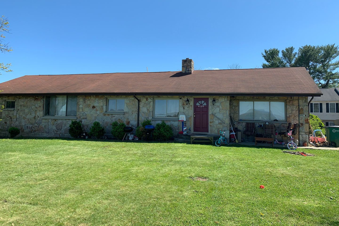 - 3 Bedroom 2 Bath Duplex