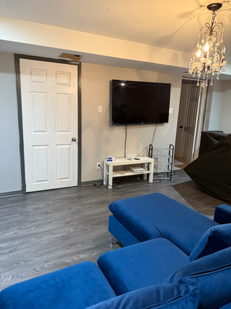 Basement Suite - Basement suite for female in a shared house at Tenth Line W, Mississauga! Utilities included!