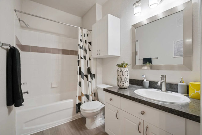 bathroom - UCF Summer Housing – May Move-in Apartments