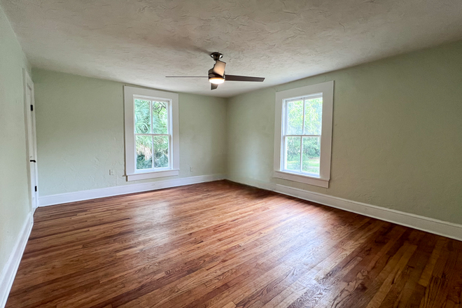 Photo - 2309 - Duckpond Apartments