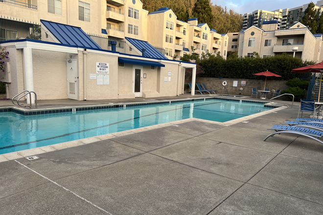 Pool & Sona - Bay side Common
