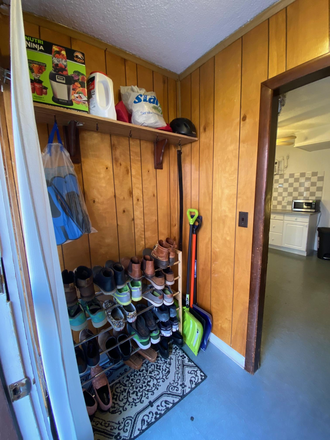 mud room - 1 bed in the South End Apartments
