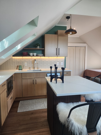 kitchen area - Beautiful new studio
