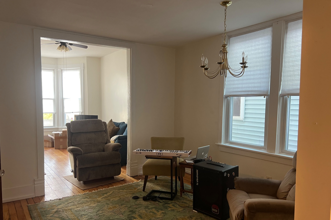 Dining room - 2.5 Bedroom 1st floor Canaryville Apartment