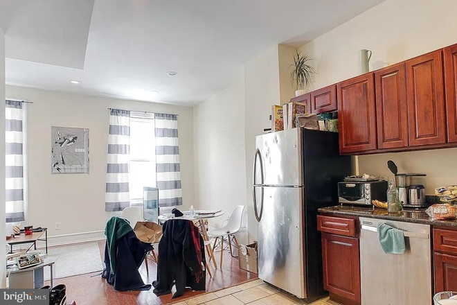 kitchen - Modern 3 Bedroom close to Temple Campus