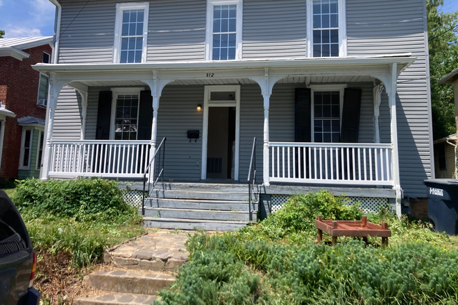 312 w water - 312 W Water St 4bed/2bath