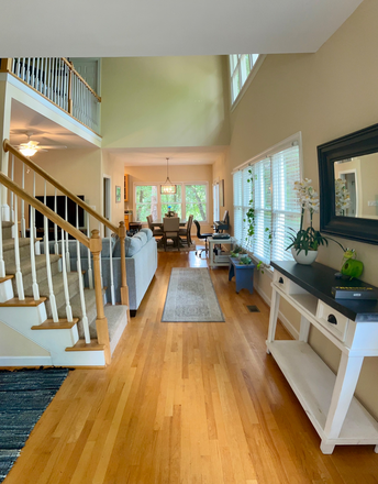View upon entering - 2 private en-suites in a 2B/3B townhouse