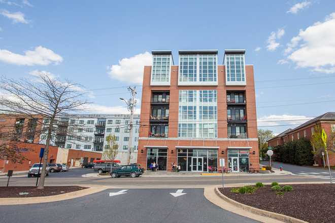 Exterior - Urban Exchange - Voted Best Apartments in the Valley!