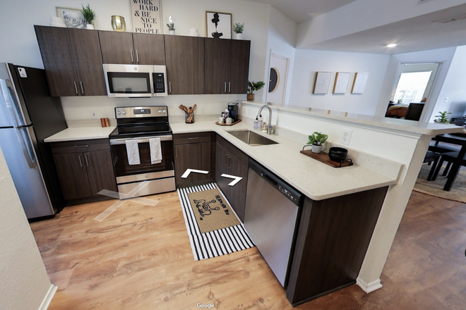 Kitchen - University Club Apartments