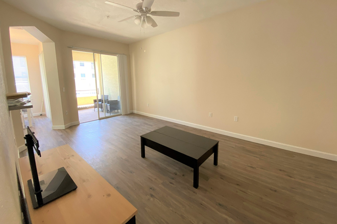 Living room - Sunridge Palms on 50th Street Condo