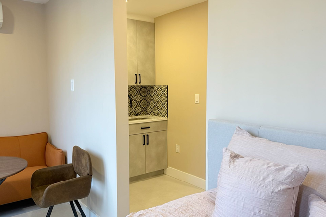 Studio - Quiet Studio near East Broadway (F Line) – New 1-Year Lease Apartments