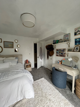 Bedroom for rent - 25 Crosby Road, House close to Campus