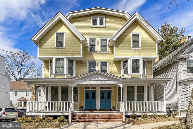 Outside - 2BR apt-Park Place-Princeton