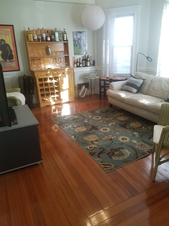 Living Room with Harwood Floors! - Available 01/11/26  Furnished Bedrm, Rent INCL Everything* Easy to Tufts, Harvard, MIT, MGH Apartments